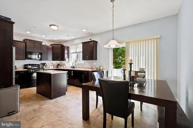 407 COPE CT, Sellersville, PA 18960