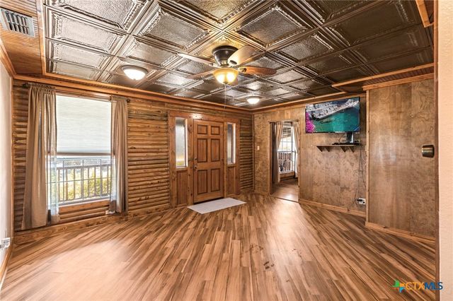 55 County Line Road, Dale, TX 78616