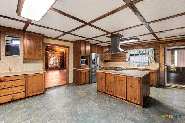 55 County Line Road, Dale, TX 78616