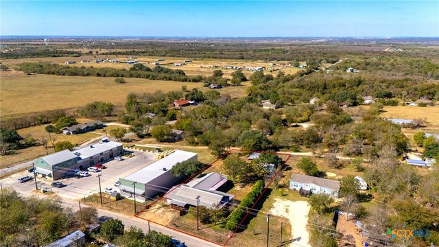 55 County Line Road, Dale, TX 78616