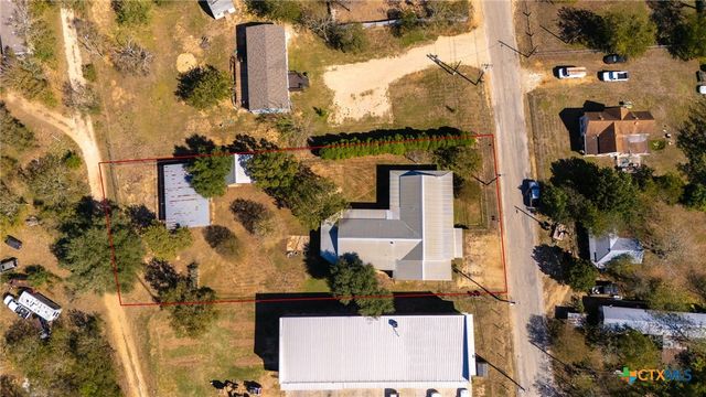 55 County Line Road, Dale, TX 78616