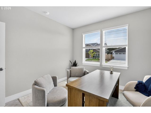 2035 E OTTER Loop 66, La Center, WA 98629