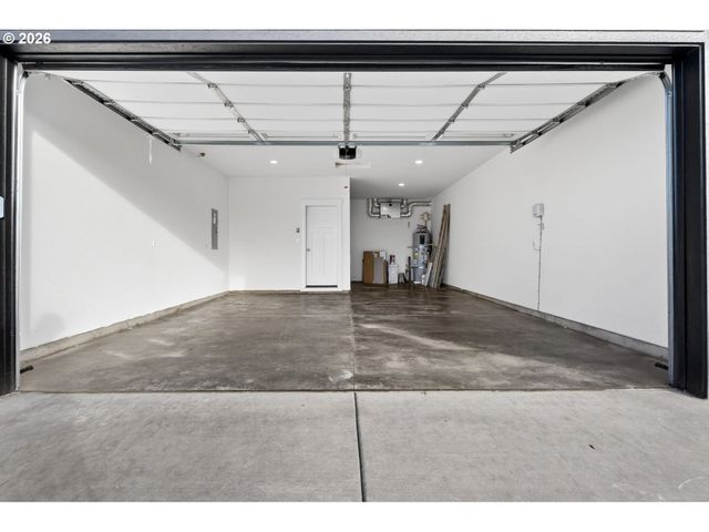 2035 E OTTER Loop 66, La Center, WA 98629