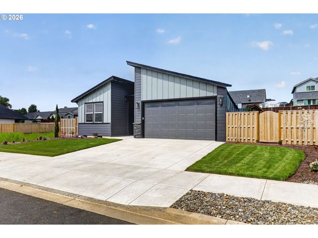 2035 E OTTER Loop 66, La Center, WA 98629