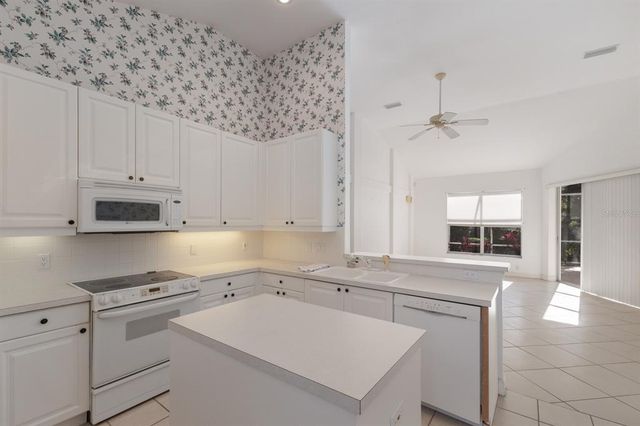 1217 92ND STREET NW, Bradenton, FL 34209