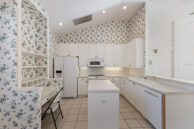 1217 92ND STREET NW, Bradenton, FL 34209