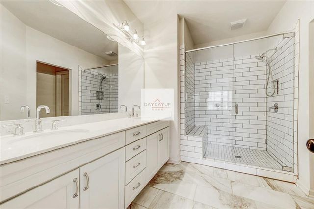 16 Lochurst Lane, Roswell, GA 30076