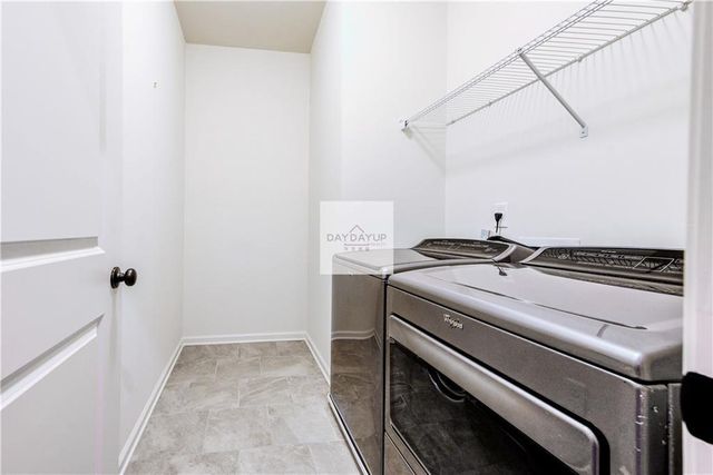 16 Lochurst Lane, Roswell, GA 30076