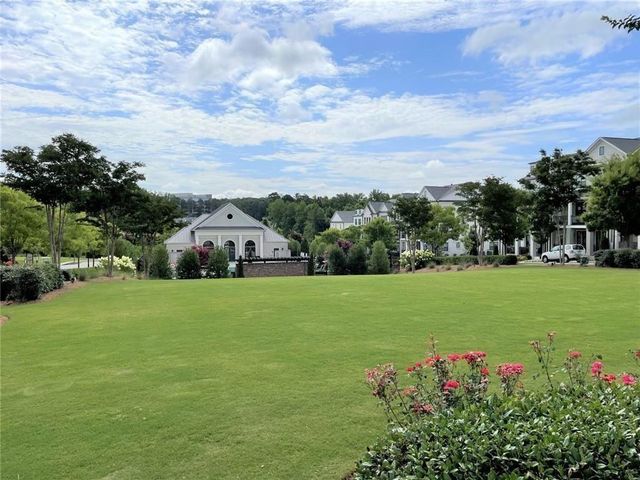 16 Lochurst Lane, Roswell, GA 30076