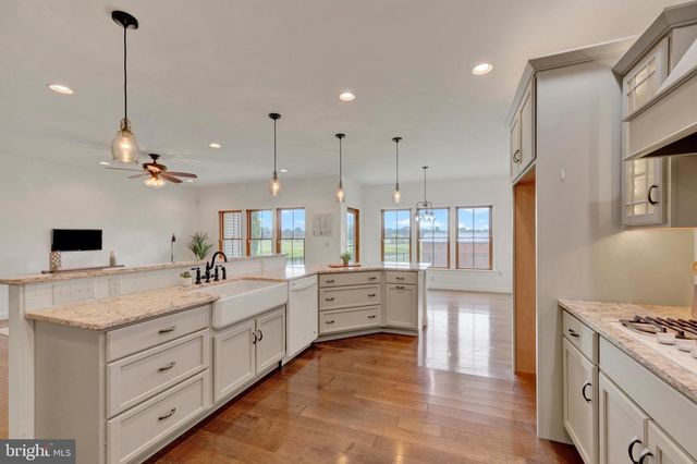 139 MONTICELLO DR, Lebanon, PA 17042