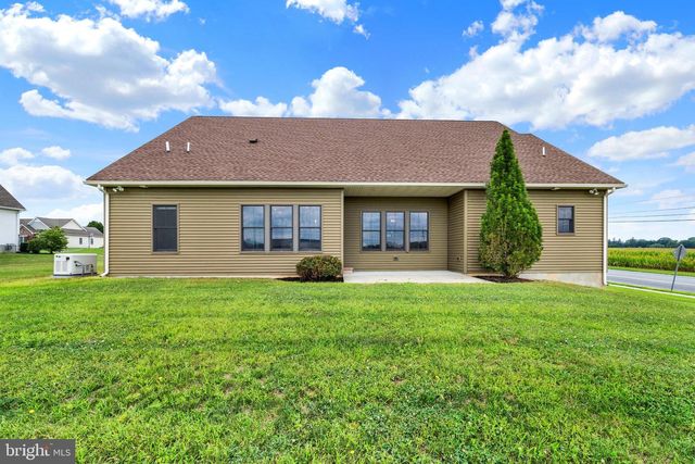 139 MONTICELLO DR, Lebanon, PA 17042