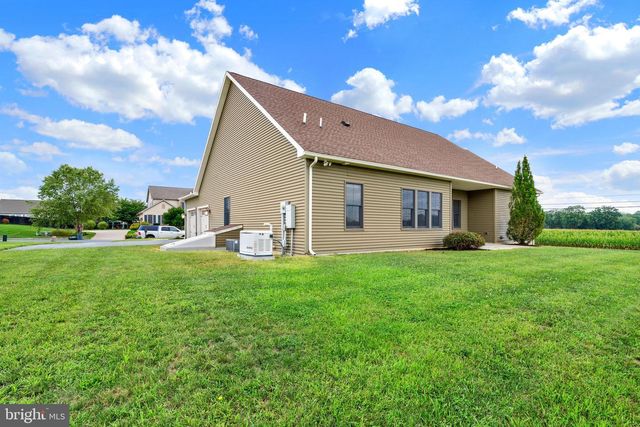 139 MONTICELLO DR, Lebanon, PA 17042