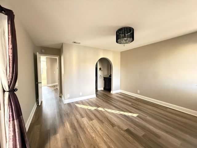 5781 Riverside Dr 201, Coral Springs, FL 33067