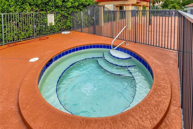 5781 Riverside Dr 201, Coral Springs, FL 33067