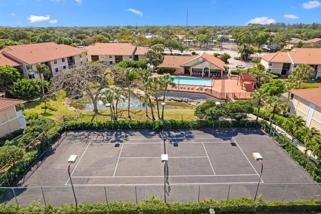 5781 Riverside Dr 201, Coral Springs, FL 33067