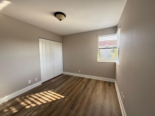 5781 Riverside Dr 201, Coral Springs, FL 33067