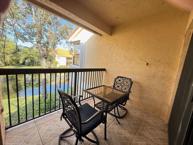 5781 Riverside Dr 201, Coral Springs, FL 33067