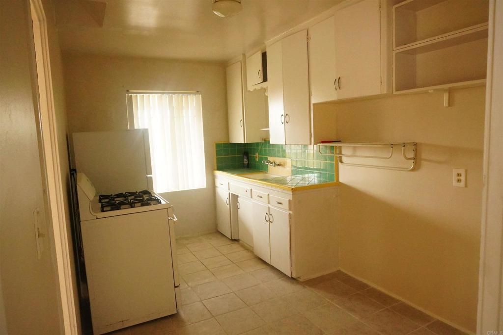 Image 6 of property listing at 4209 Wilson Avenue, San Diego, CA 92104