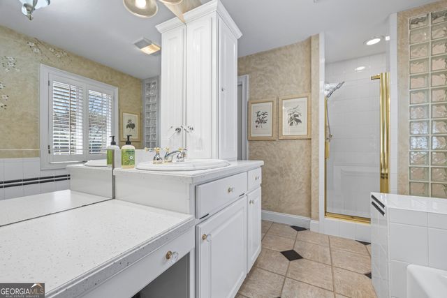 424 Capri Point, Lavonia, GA 30553