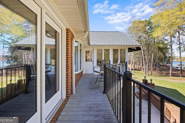 424 Capri Point, Lavonia, GA 30553