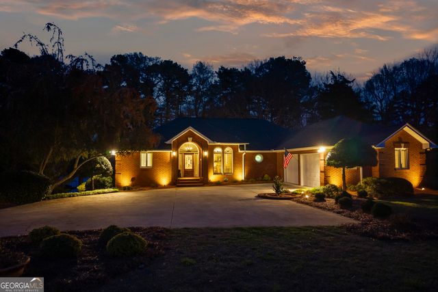 424 Capri Point, Lavonia, GA 30553