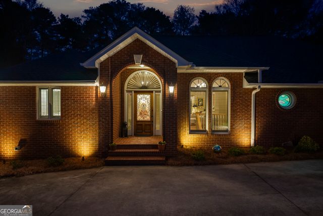 424 Capri Point, Lavonia, GA 30553