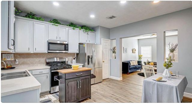 18927 Crescent Fountain Road, Spring, TX 77388