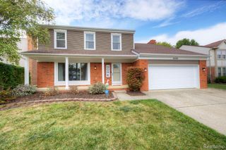 46500 E Oak Manor Court, Canton, MI 48187