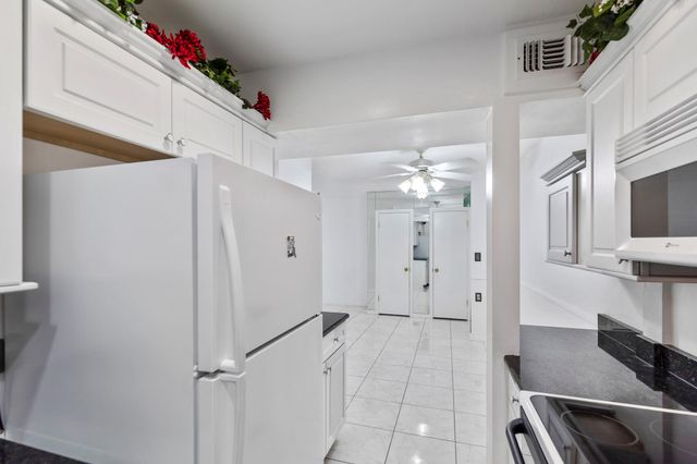 2601 Bellefontaine Street C104, Houston, TX 77025