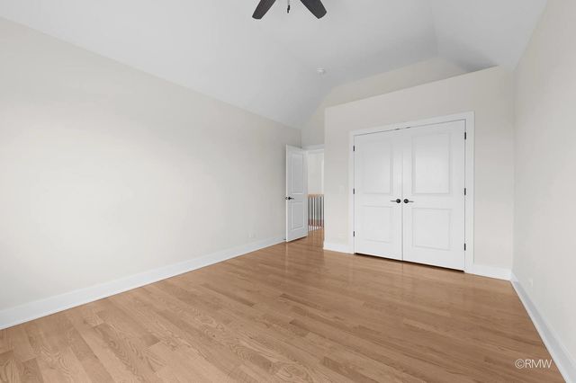 25W275 Doris Avenue, Carol Stream, IL 60188