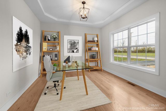 25W275 Doris Avenue, Carol Stream, IL 60188