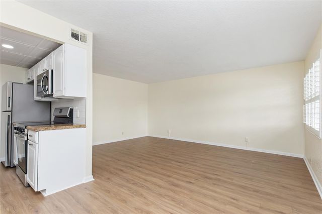 2117 Newport U 2117, Deerfield Beach, FL 33442