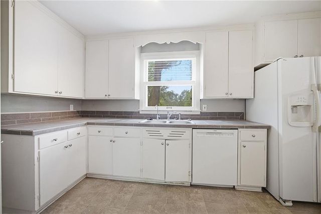 115 W 89th Street, Kansas City, MO 64113