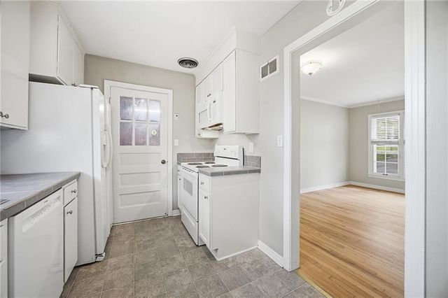 115 W 89th Street, Kansas City, MO 64113