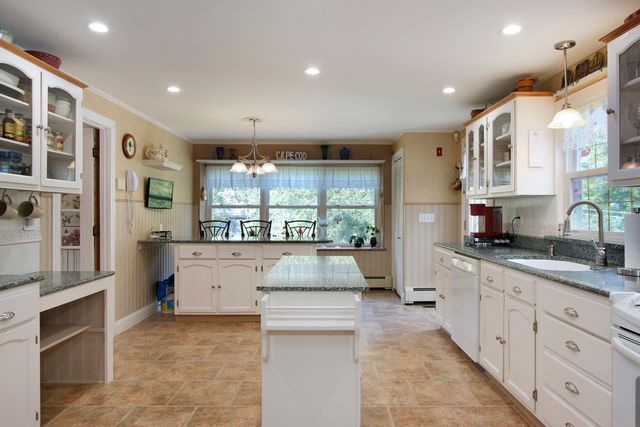 3 Midway, Bourne, MA 02559