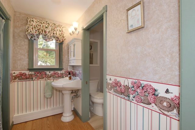 3 Midway, Bourne, MA 02559