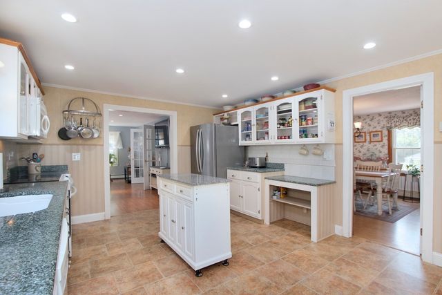 3 Midway, Bourne, MA 02559