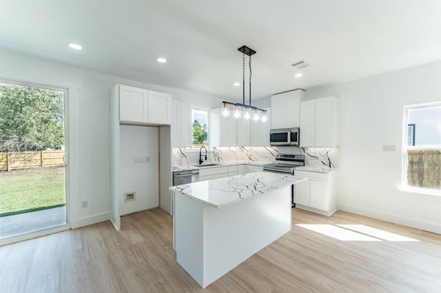 124 Goodman Street, Sulphur Springs, TX 75482