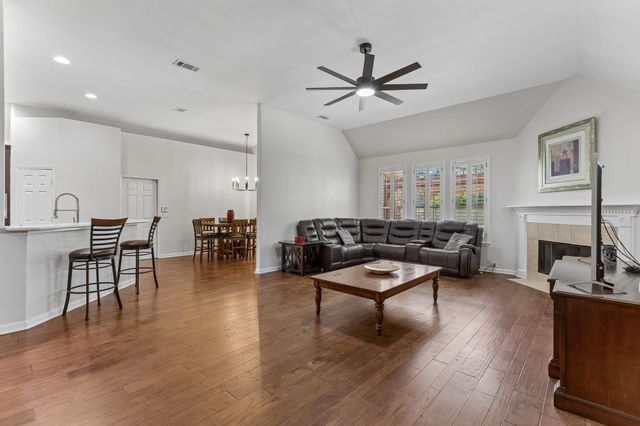 143 Desert Willow WAY, Austin, TX 78737