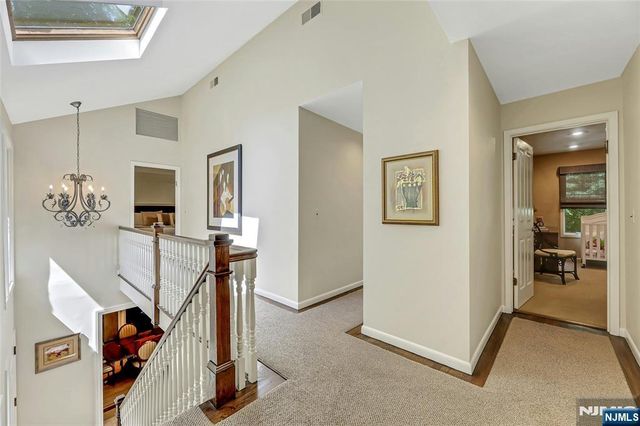 364 Canterbury Lane, Wyckoff, NJ 07481