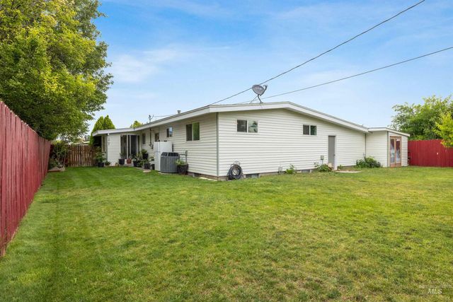 2158 Sherry Ln, Twin Falls, ID 83301