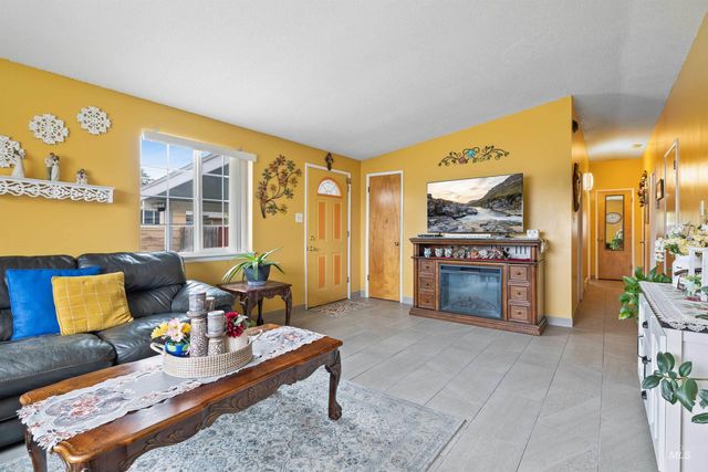 2158 Sherry Ln, Twin Falls, ID 83301