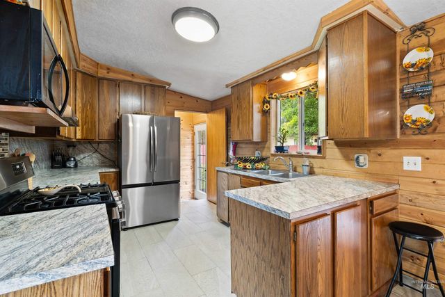 2158 Sherry Ln, Twin Falls, ID 83301