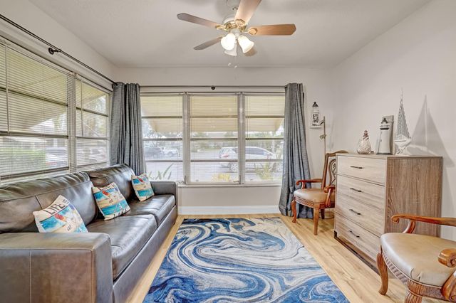 1734 Lakefront Boulevard B, Fort Pierce, FL 34982