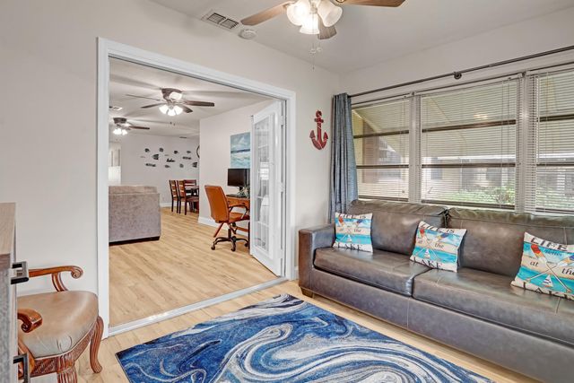 1734 Lakefront Boulevard B, Fort Pierce, FL 34982