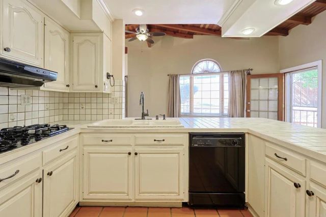 4350 68th Street, La Mesa, CA 91942