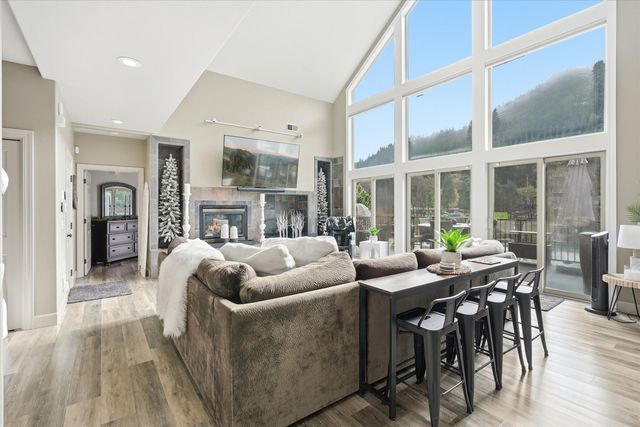 461 Fielder Lane, Grants Pass, OR 97526