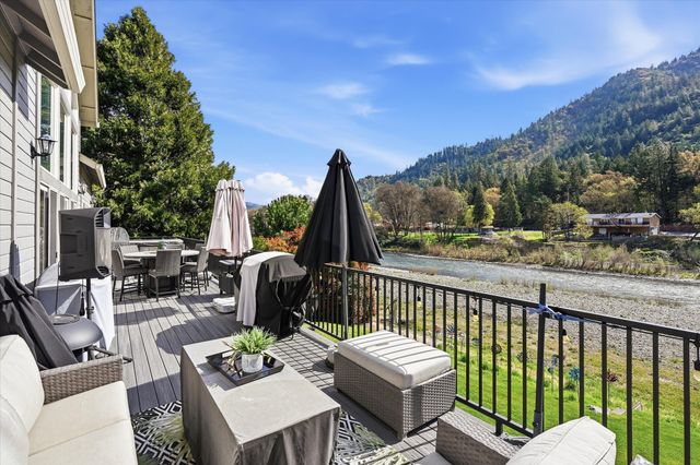 461 Fielder Lane, Grants Pass, OR 97526