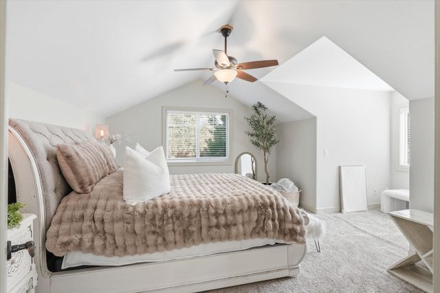 461 Fielder Lane, Grants Pass, OR 97526