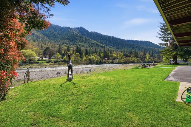 461 Fielder Lane, Grants Pass, OR 97526